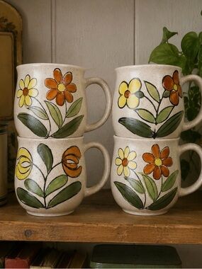VTG Retro Boho Groovy Floral Mugs Set of 4- Speckled Stoneware- Korea